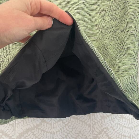 Green/Black Silk Blend Cropped Tank/Sleeveless Blouse/Top, Size 8P - Picture 4 of 14